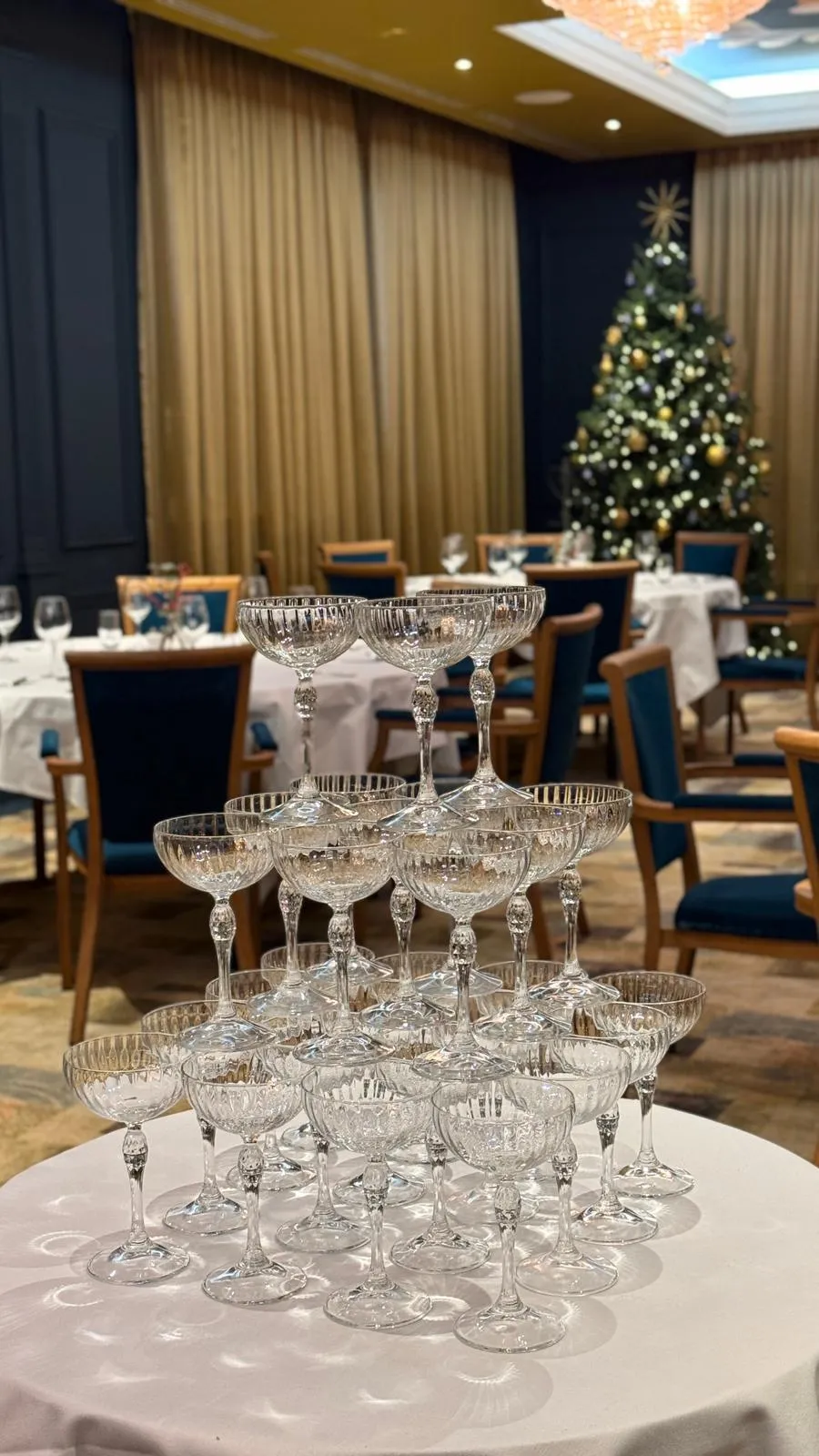 A champagne tower in the Governor